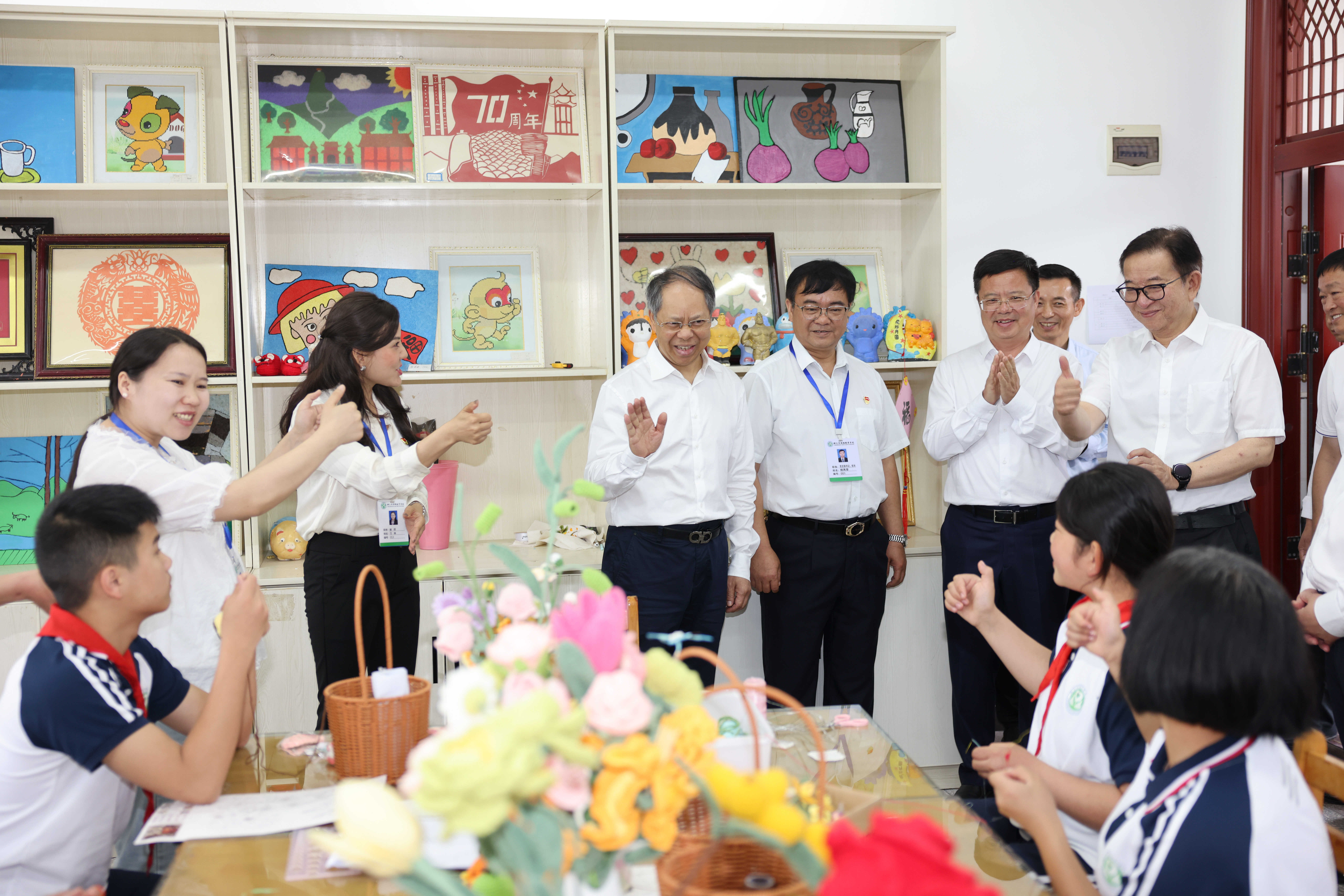 陶長(zhǎng)海率隊(duì)赴銅仁市開(kāi)展未成年人“兩法兩條例”執(zhí)法檢查